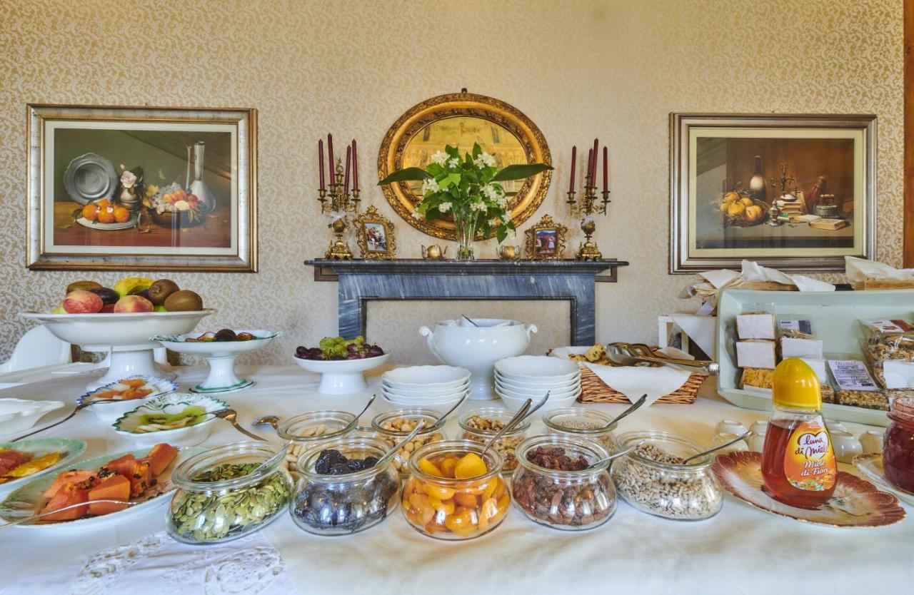 วิลลา อันนามาเรีย บีแอนด์บี Bed & Breakfast โดมาโซ ภายนอก รูปภาพ