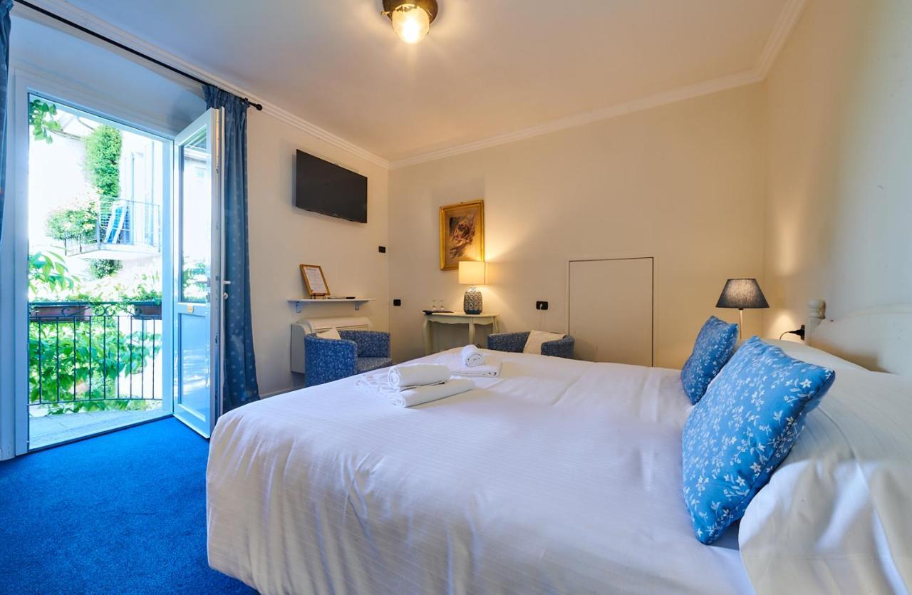 วิลลา อันนามาเรีย บีแอนด์บี Bed & Breakfast โดมาโซ ภายนอก รูปภาพ