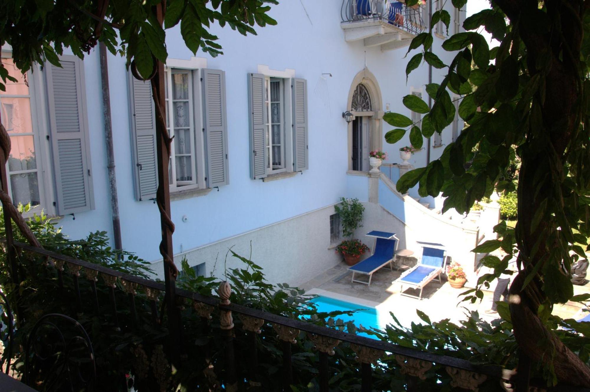 วิลลา อันนามาเรีย บีแอนด์บี Bed & Breakfast โดมาโซ ภายนอก รูปภาพ