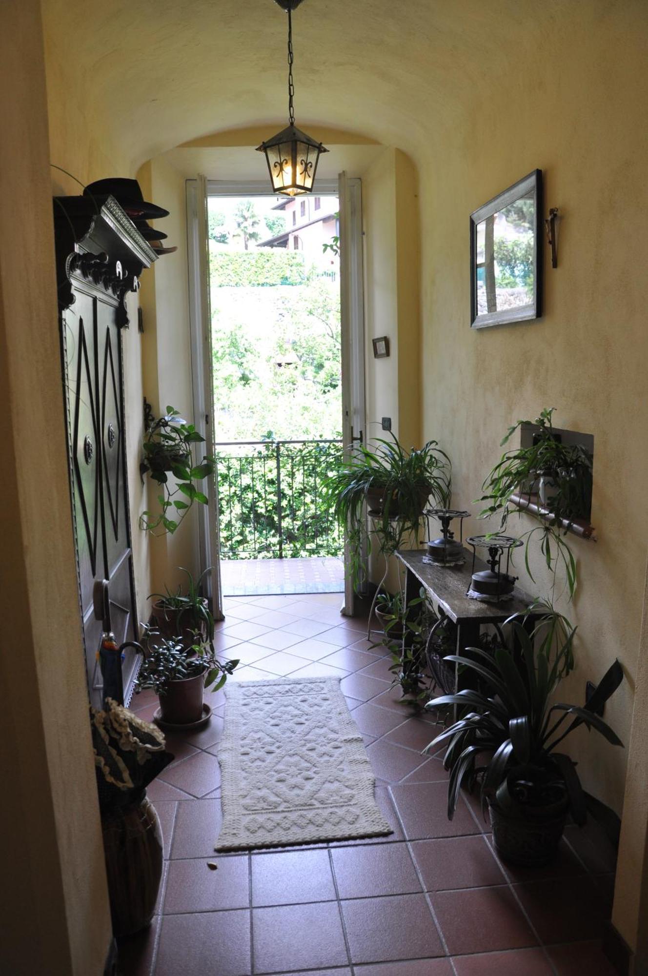 วิลลา อันนามาเรีย บีแอนด์บี Bed & Breakfast โดมาโซ ภายนอก รูปภาพ