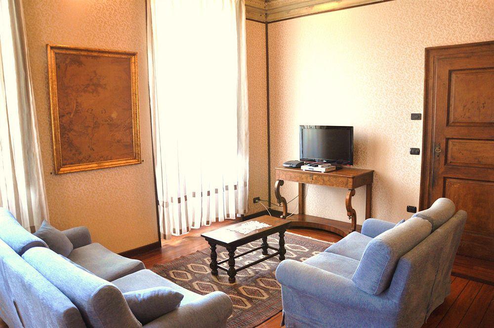 วิลลา อันนามาเรีย บีแอนด์บี Bed & Breakfast โดมาโซ ภายนอก รูปภาพ